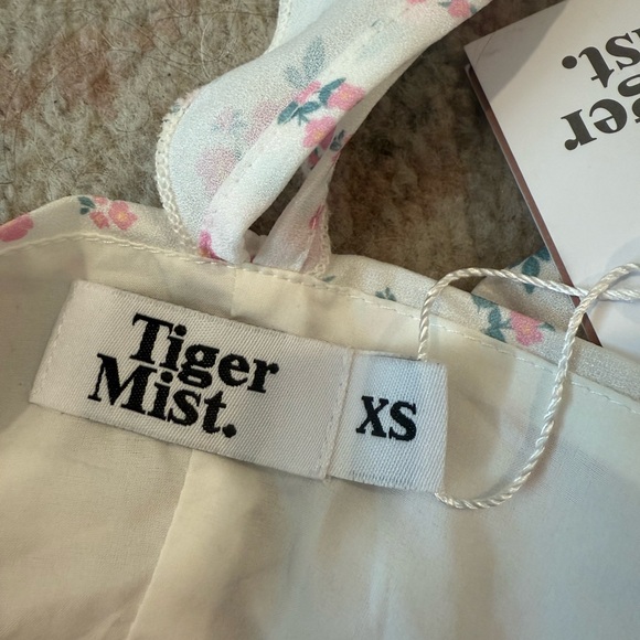 Floral Print Crop Top Tiger Mist New with Tags - Picture 4 of 4